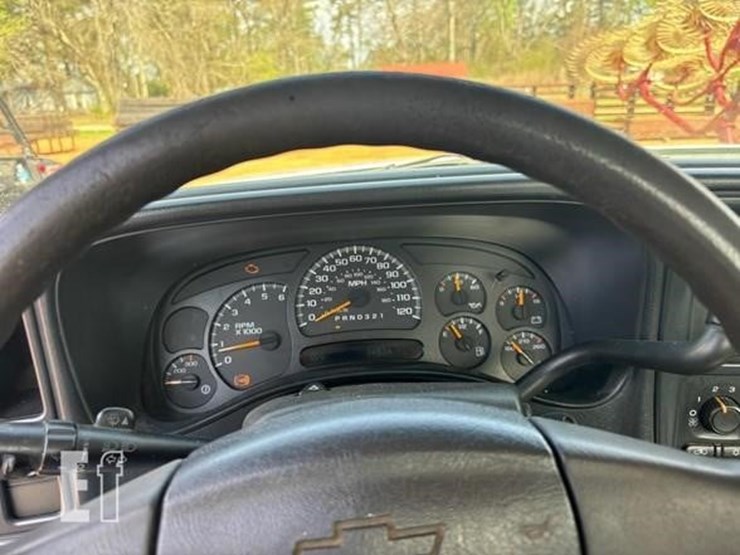 2006-chevrolet-2500-image-10