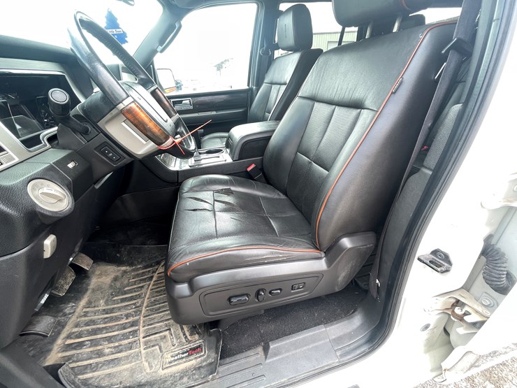 2008-lincoln-navigator-image-36