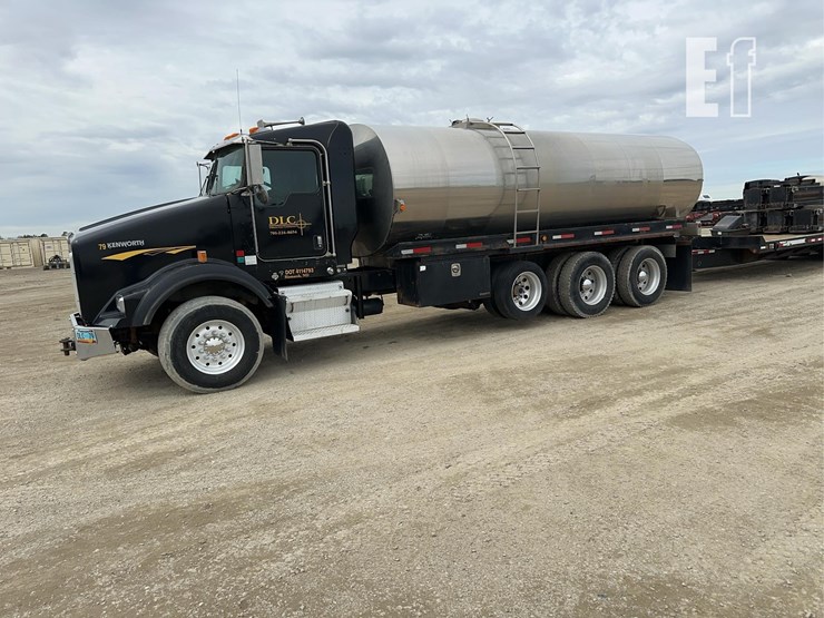 2003-kenworth-t800-image-1