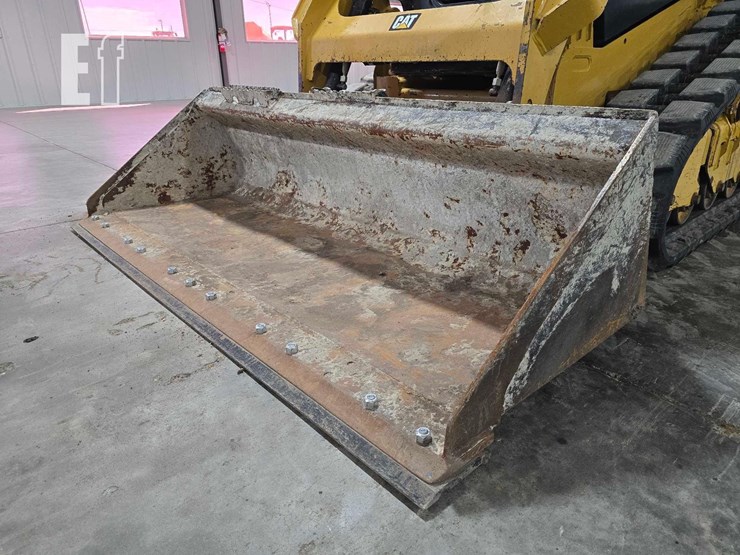 2020-caterpillar-249d-image-9