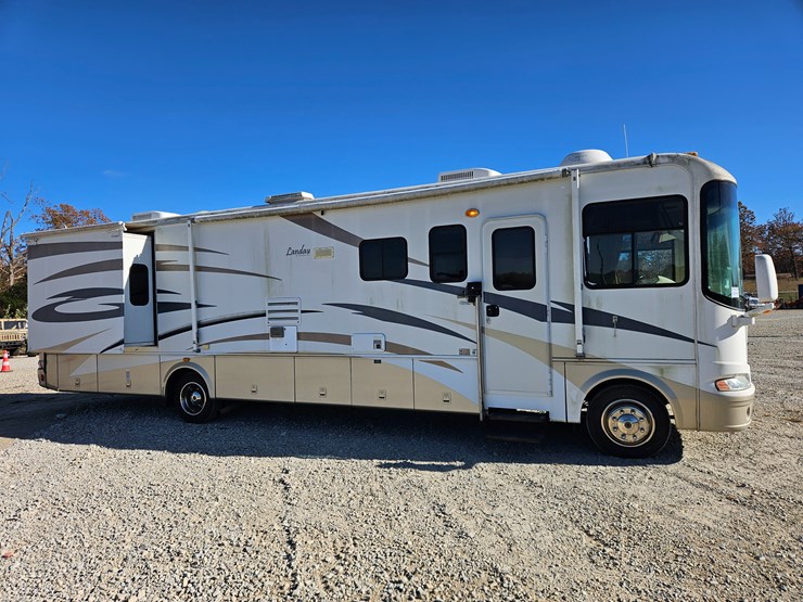 #22198-•-2007-georgie-boy-landau-motorhome-image-22
