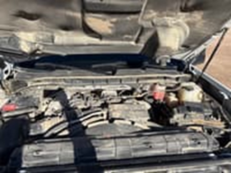 2024-chevrolet-silverado-3500hd-image-14