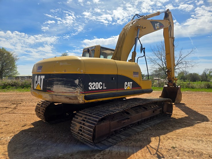 2003-caterpillar-320c-image-21