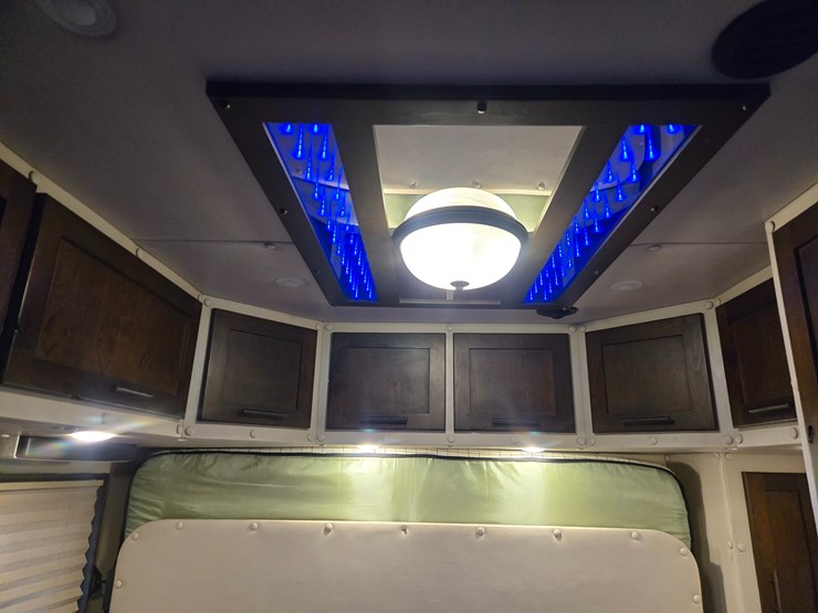 2017-western-star-5700xe-image-84