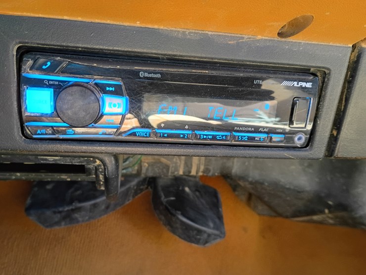 1993-jeep-wrangler-image-47