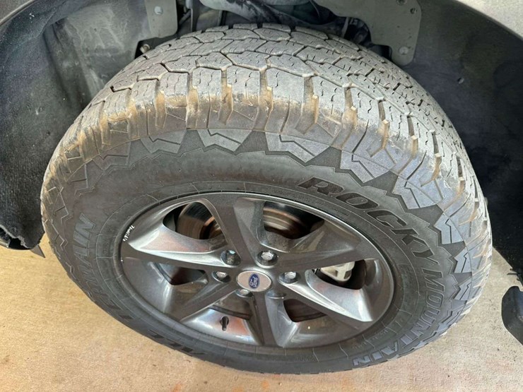 2018-ford-expedition-xlt-image-24