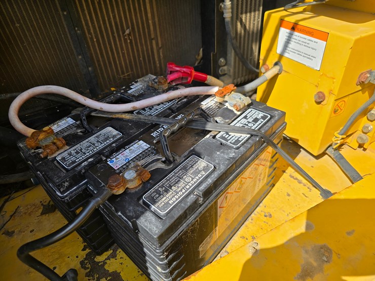 2013-komatsu-pc160-lc-image-68