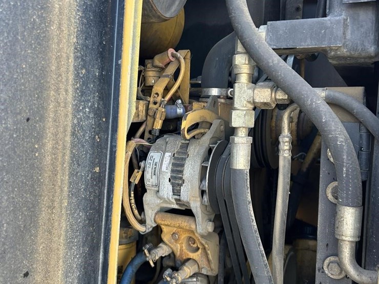 2000-caterpillar-938g-image-26