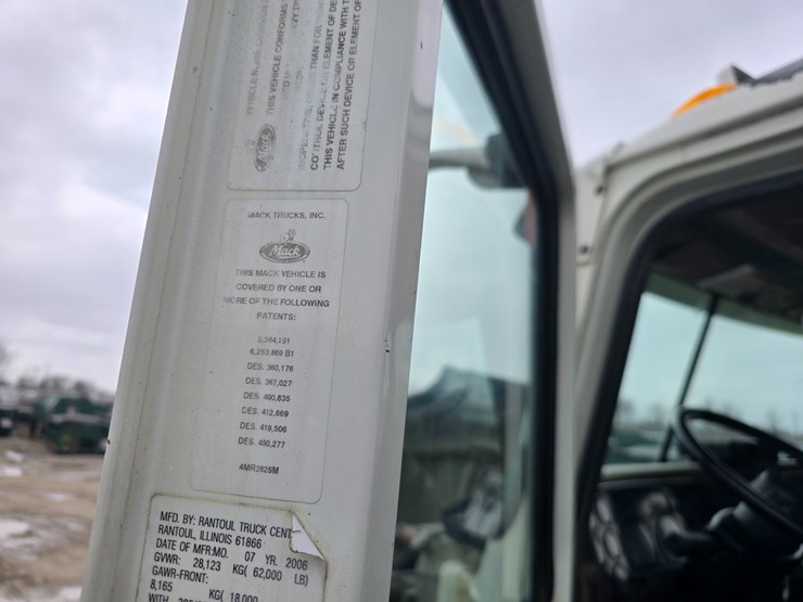 #22591-•-2007-mack-cv713-granite-roll-off-truck-image-46