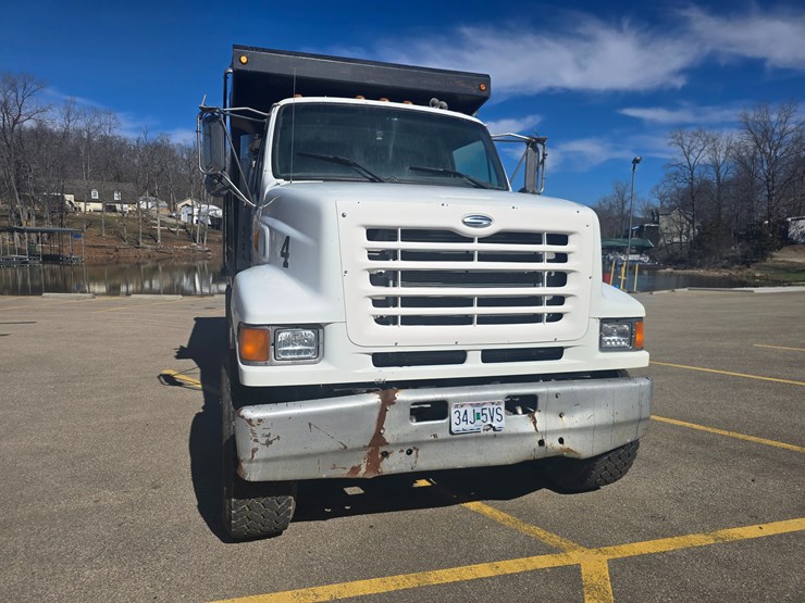 2001-sterling-l9500-image-20