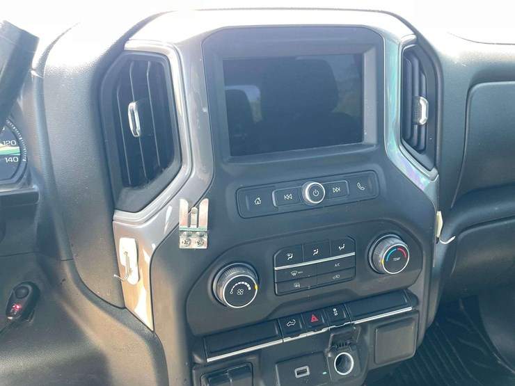 2019-chevrolet-silverado-1500-image-13