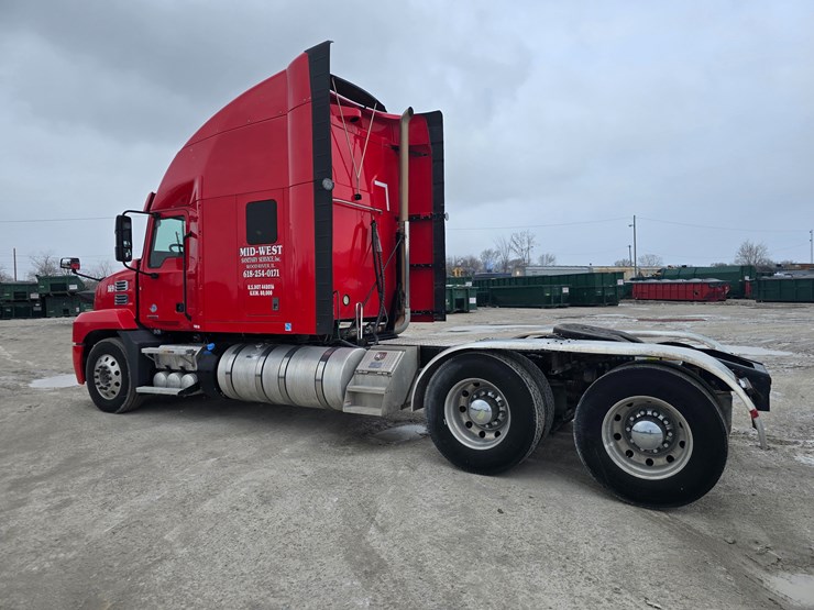 #22592-•-2019-mack-anthem-sleeper-truck-image-6