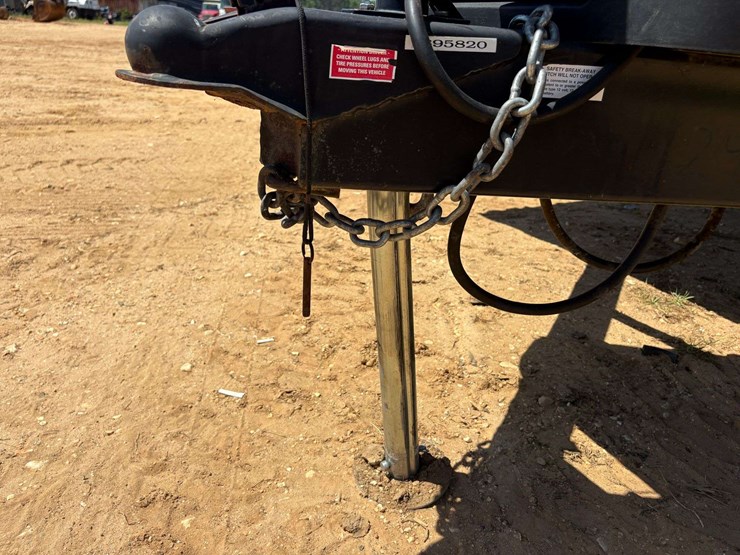 2020-coleman-dutchman-travel-trailer-image-24