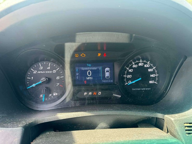 2015-ford-explorer-image-11