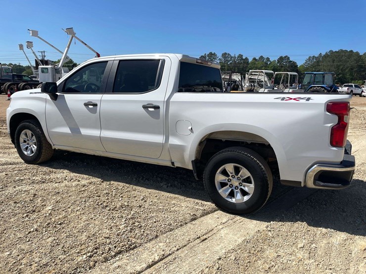 2019-chevrolet-silverado-1500-image-2