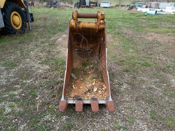 caterpillar-25-image-1