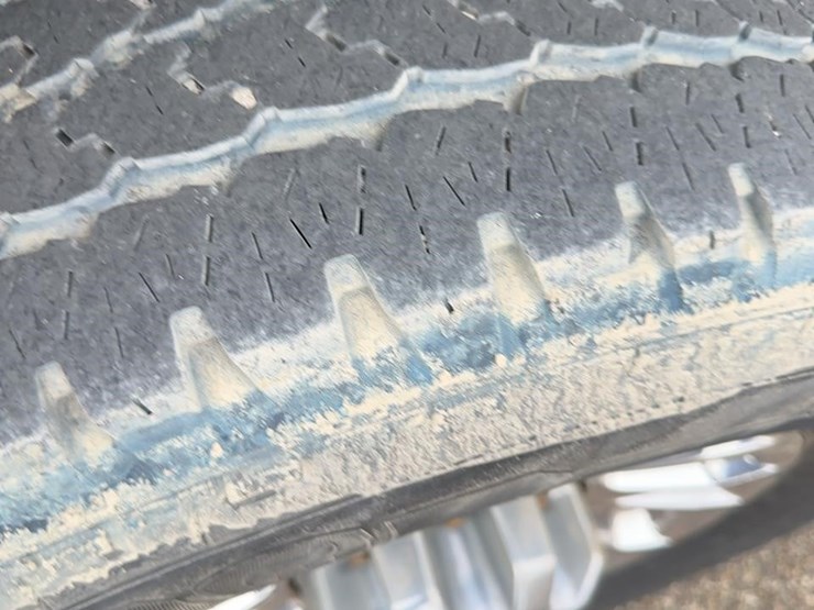 2020-ford-f350-xl-image-16