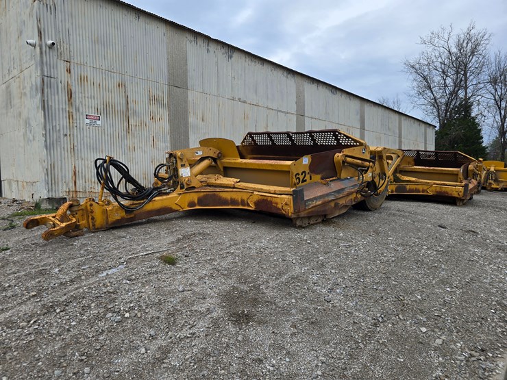 2006-deere-1812c-image-43