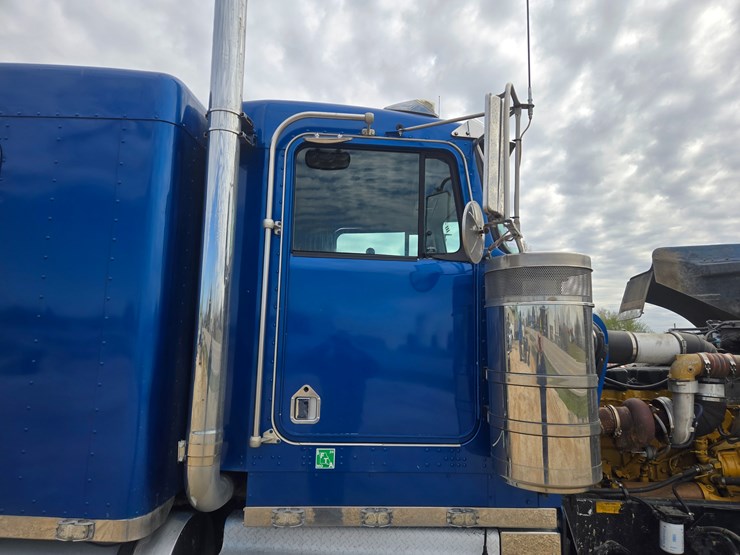 1999-kenworth-w900-image-104