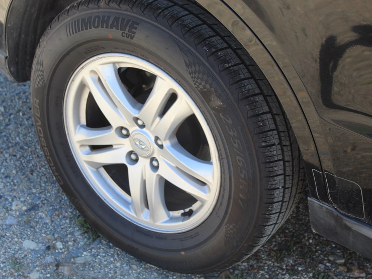 2010-hyundai-santa-fe-image-7