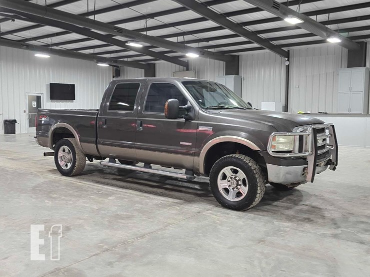 2005-ford-f250-lariat-image-2