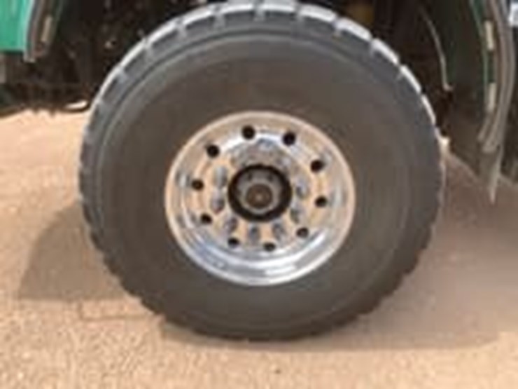 2013-kenworth-t800-image-9