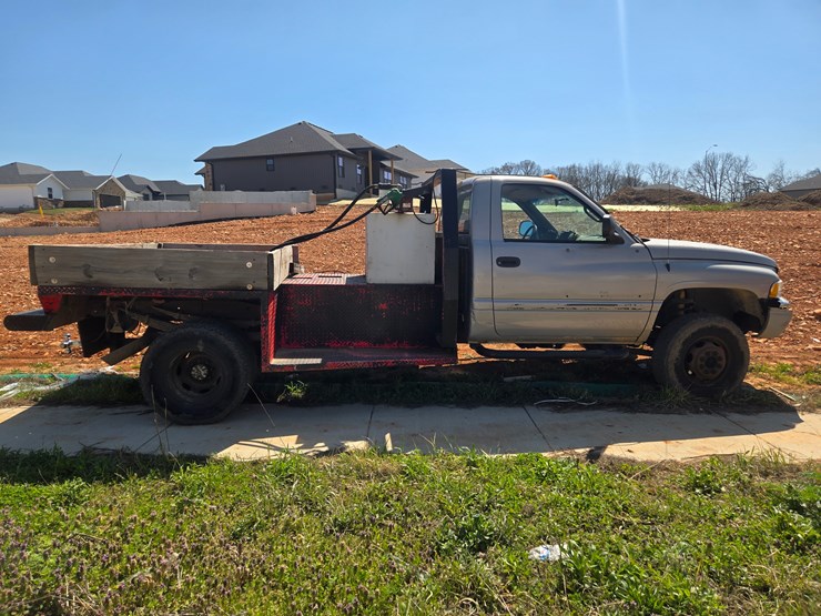 2000-dodge-ram-3500-image-18