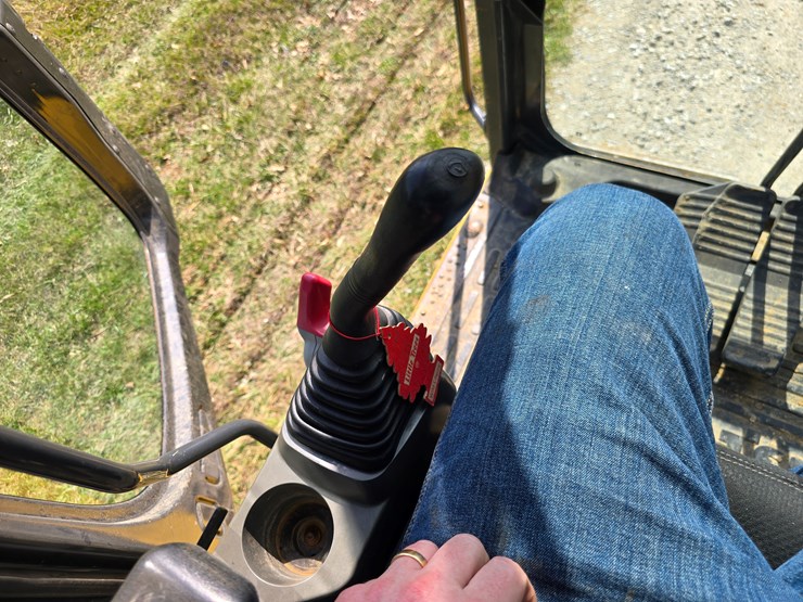 2013-komatsu-pc160-lc-image-86