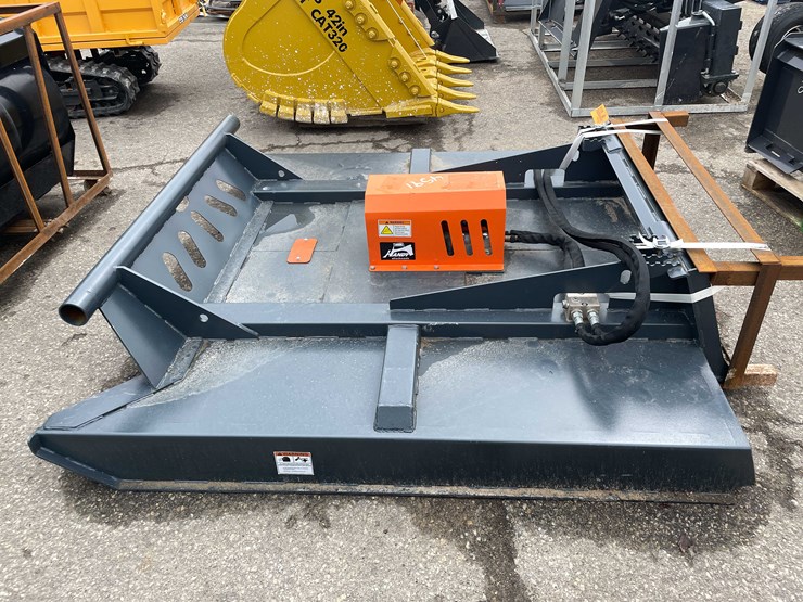 #7038-•-unused-handy-72"-skid-steer-brush-cutter-(o10)-image-3