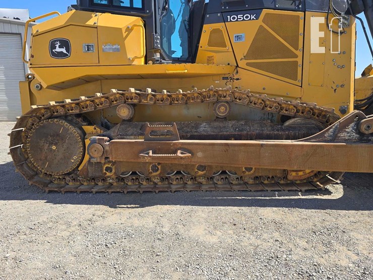 2018-deere-1050k-image-26