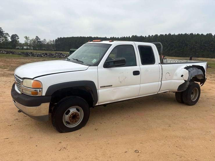 2001-gmc-sierra-2500-image-1