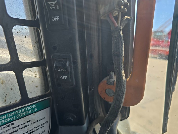 2020-bobcat-t770-image-50