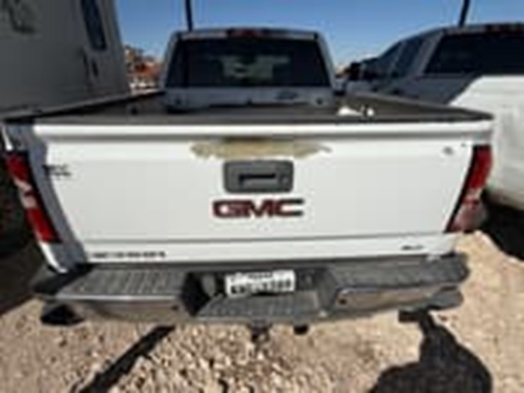 2014-gmc-sierra-1500-image-8