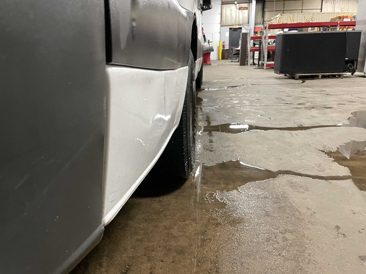 #1450-•-2019-mercedes-sprinter-van-(has-wi-title)-(of)-image-43