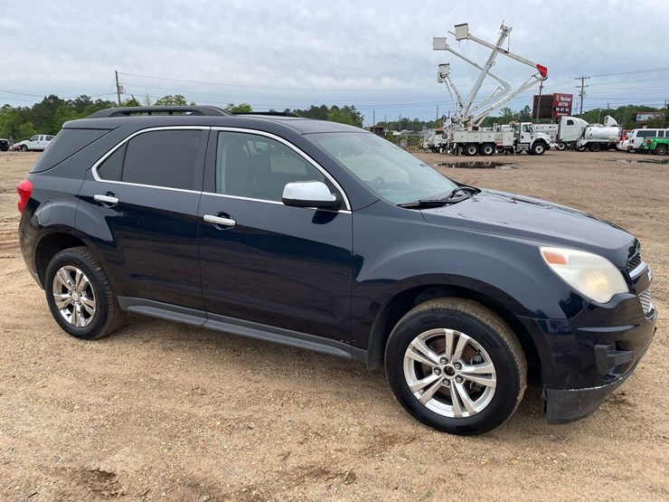 2015-chevrolet-equinox-lt-image-4