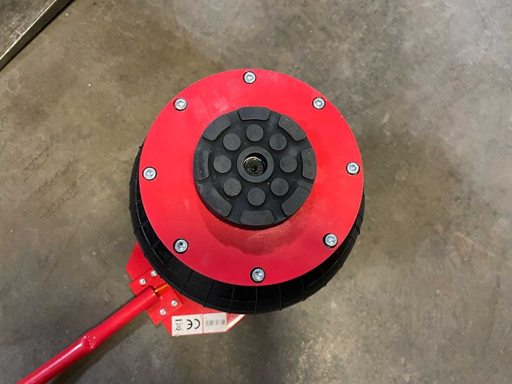 #2445-•-pneumatic-3-ton-lift-capacity-air-jack-(pr12)-image-2