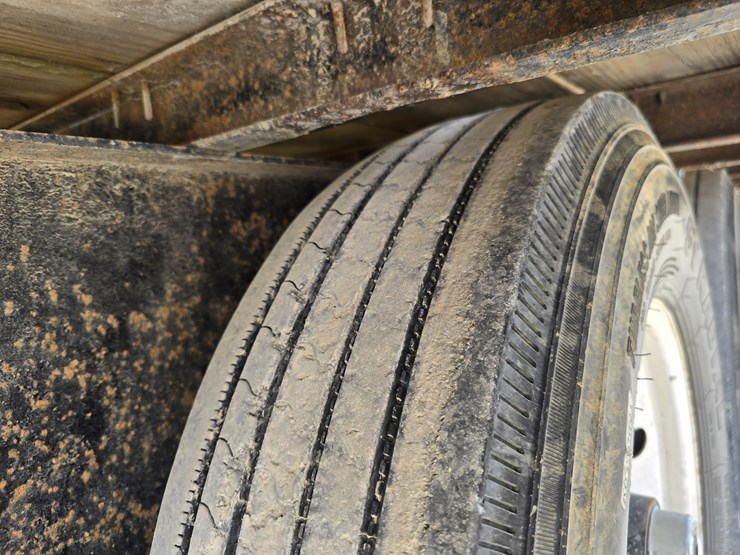 #22628-•-2005-bales-gooseneck-trailer-image-38