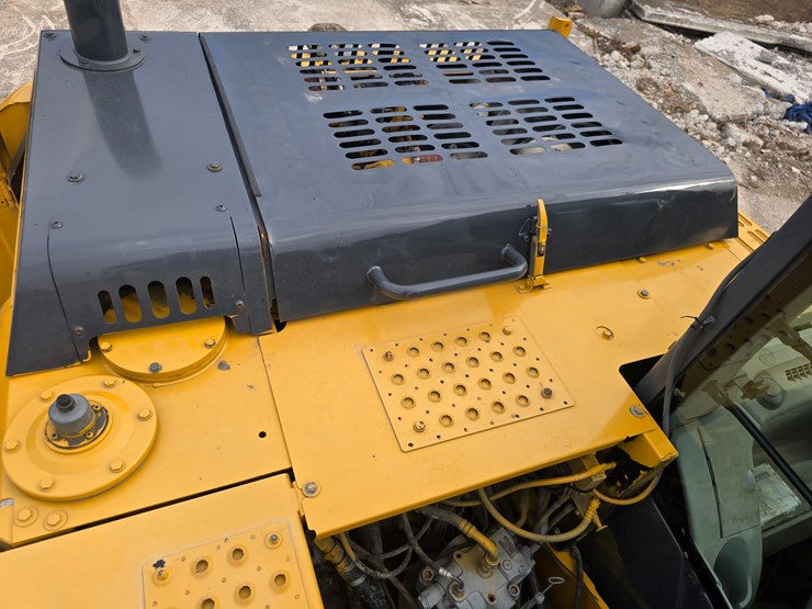 2013-deere-160g-lc-image-58