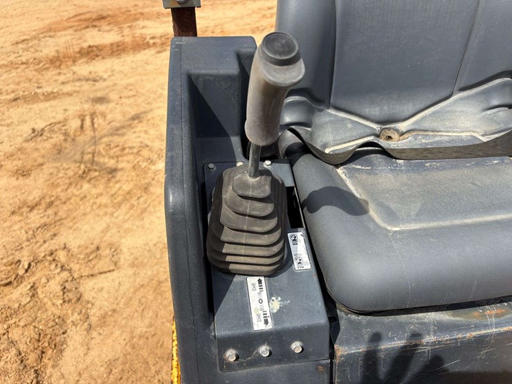 2013-bomag-bw900-50-image-9