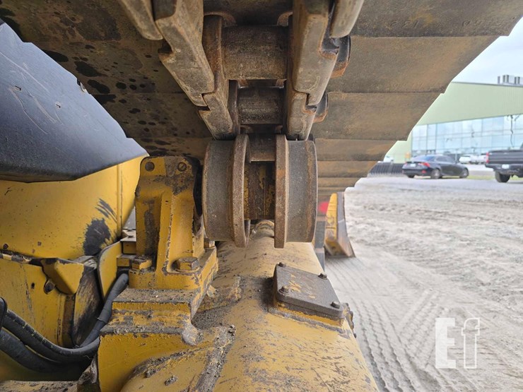2019-caterpillar-d6-xe-lgp-image-45