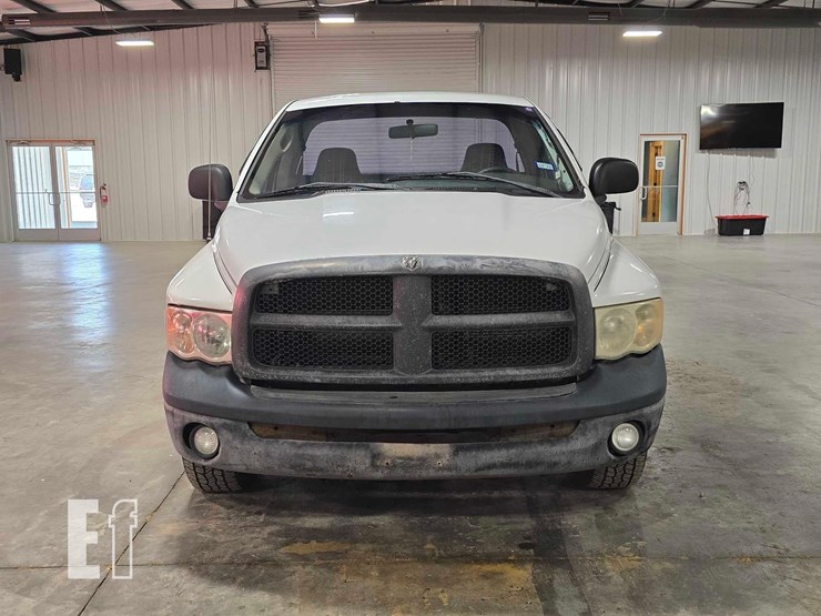 2004-dodge-ram-1500-image-7