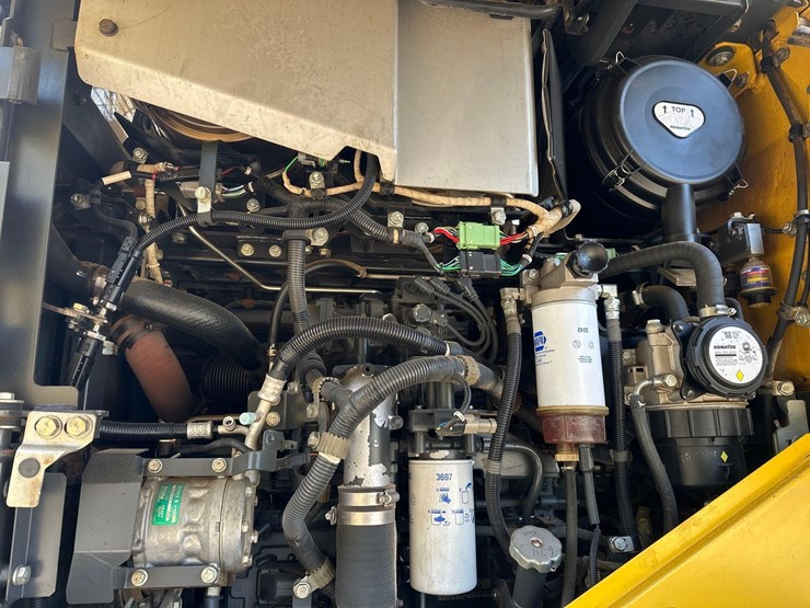 2018-komatsu-wa320-8-image-34
