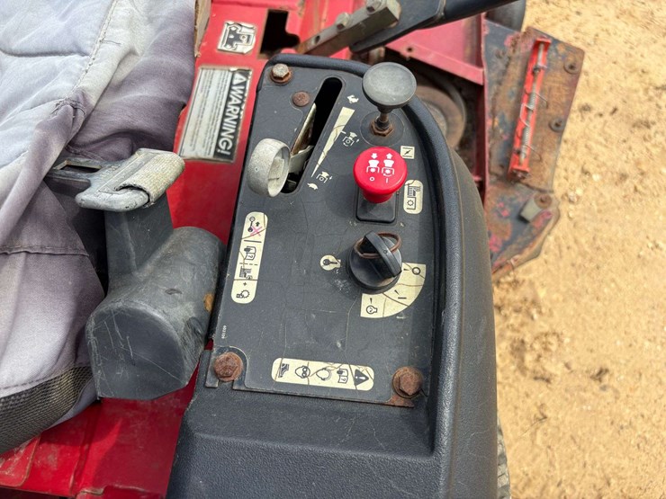 bigdog-48"-cut-zero-turn-mower-image-8