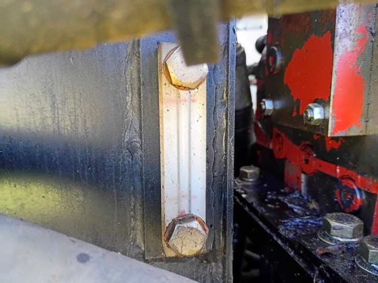 2011-takeuchi-tb285-image-30