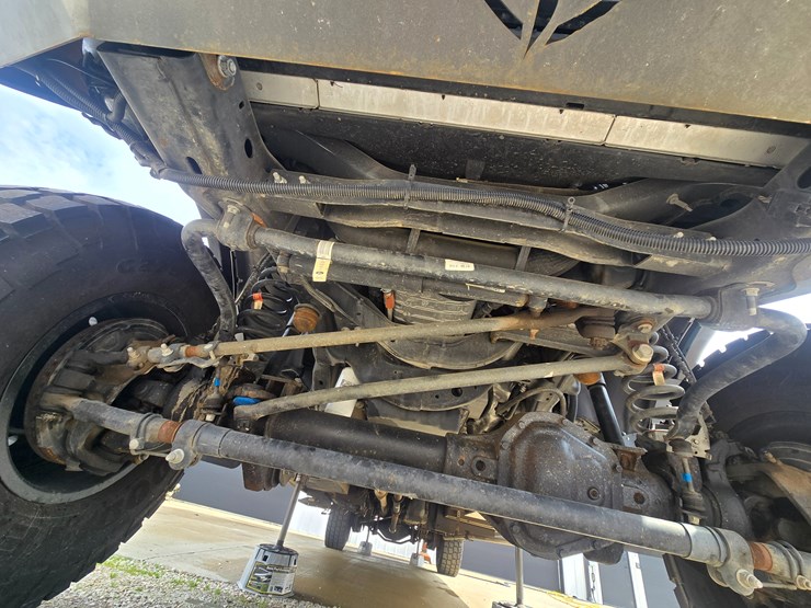 2020-ford-f550-image-67