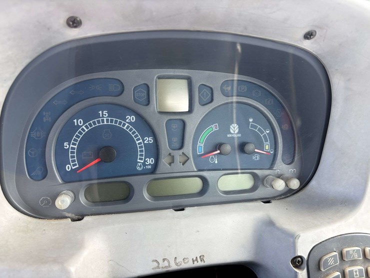 2006-new-holland-tl100a-image-15