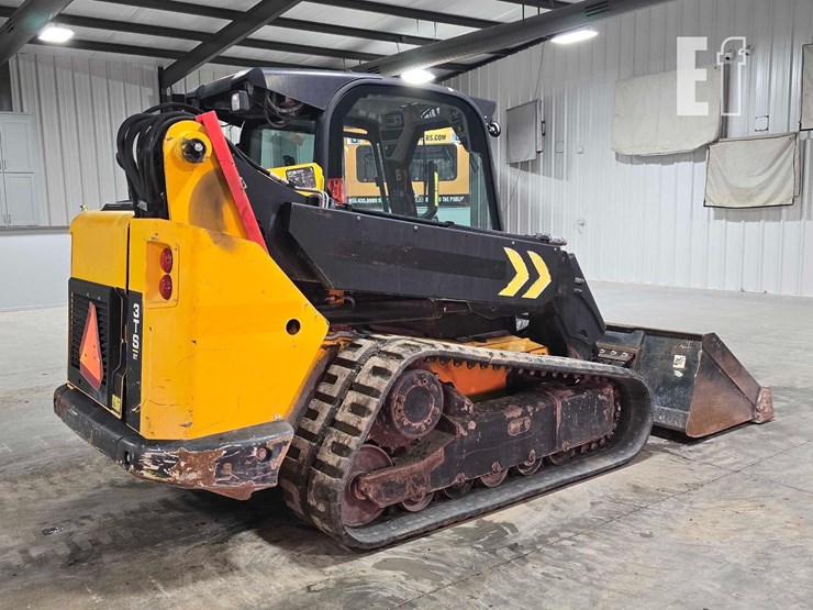 2021-jcb-3ts-8t-image-3