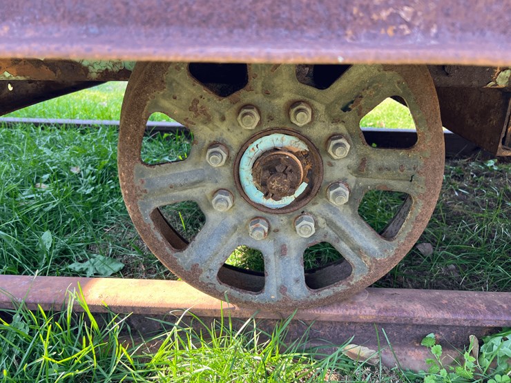 set-of-3-flat-cars-image-48