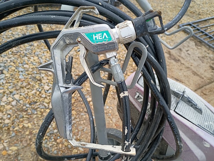 #21658-•-titan-airless-paint-sprayer-image-5