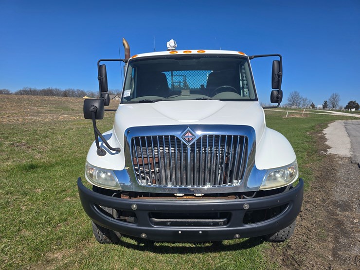 2008-international-durastar-4300-image-23